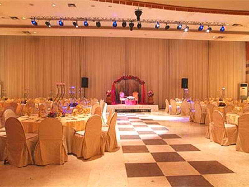 Quality Inn Tripoli Exterior photo